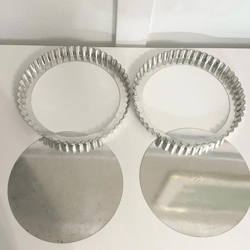 2) VTG French Fluted 8” Pie Tart Pans Baking Tins Removable Bottoms France cake - Picture 3 of 8